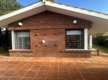 Casa · 188m² · 4 Ambientes · 2 Cocheras · Venta Casa de 3 Dorm. Garaje y Apto en Colón