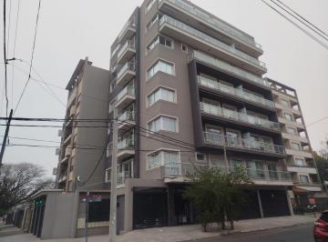 Departamento · 40m² · 2 Ambientes · 1 Cochera · Alquiler Departamento 2 Ambientes Frente con Balcon Parrilla Cochera Centro Moron