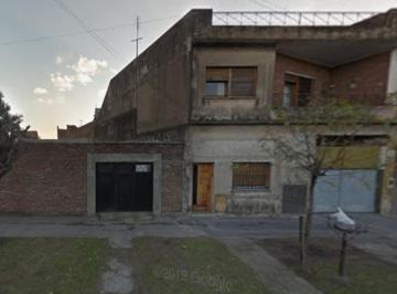 Casa · 330m² · 3 Ambientes · Casa de 3 Ambientes con Galpon de 260 m² Mas Terreno Lindero de 260 m²