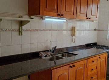 Edificio de 2 ambientes, Avellaneda · Edificio de 30 m² en Alquiler en Wilde