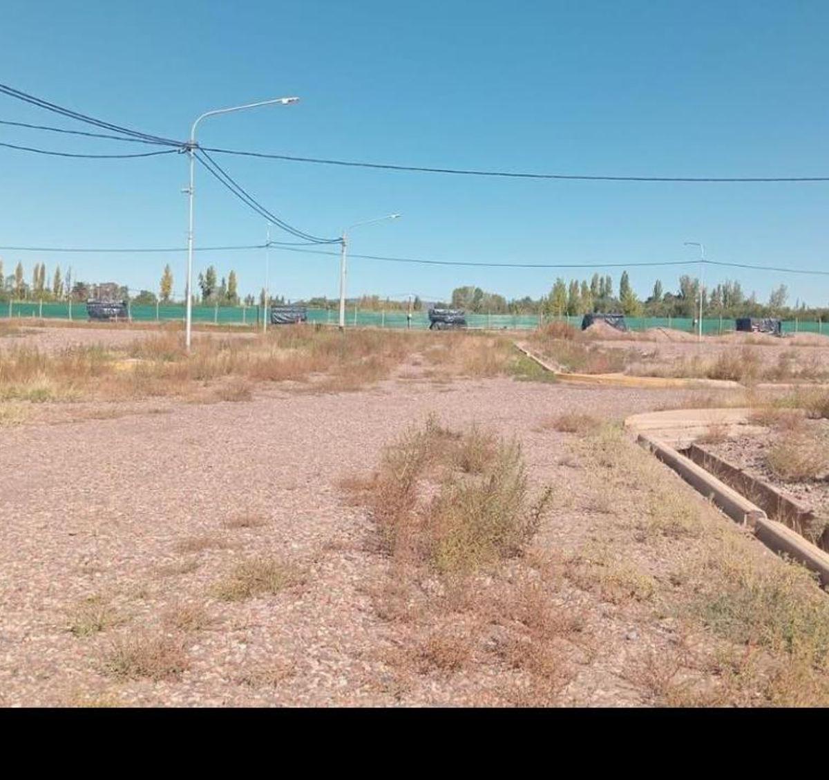 Ozamis Sur y Espejo - Esquina 0, Maipú, Mendoza
