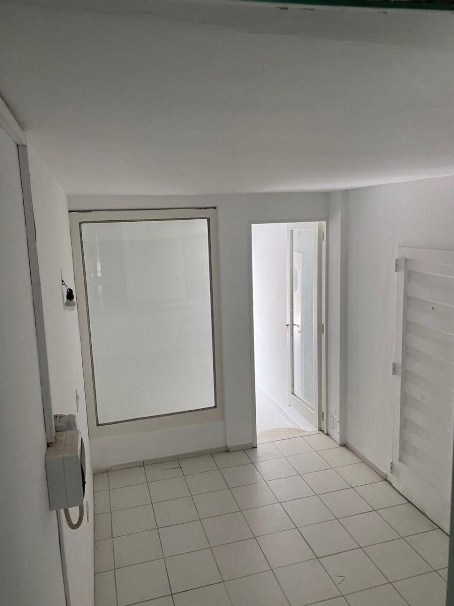 Avenida 60 857, La Plata, La Plata
