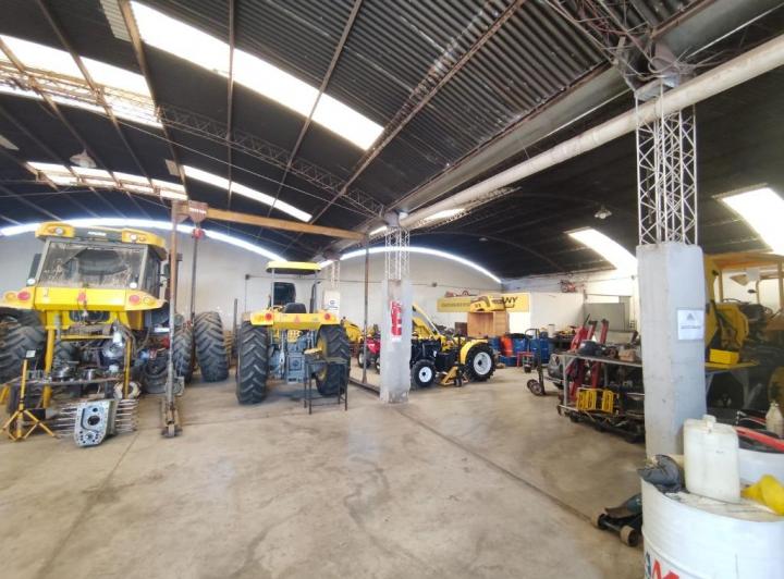 Bodega-Galpón · 586m²