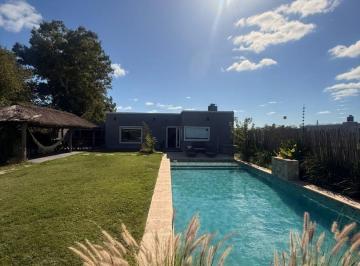 Quinta vacacional · 91m² · 2 Ambientes · 5 Cocheras · Venta Casa Quinta 635 m Totales, Oportunidad