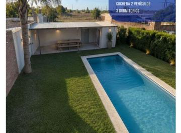 Casa de 3 ambientes, Sauce Viejo · Casa en Venta en Villa Industrial con 300 m² y 3 Dorm.