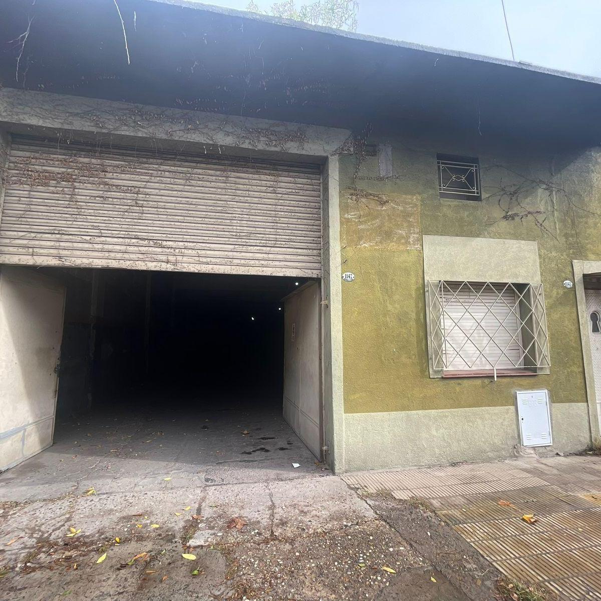 Pringles al 1100, Lanús Este, Lanús