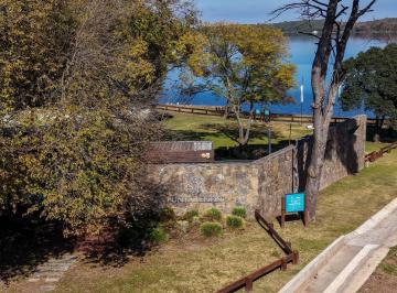 Terreno · 1024m² · Terreno con Vista Panorámica Al Lago en Barrio Privado Punta Peñon - Villa del Dique