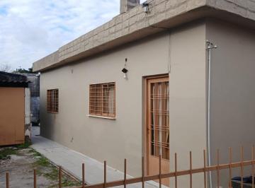 Casa · 89m² · 3 Ambientes · 1 Cochera · Casa en Sarmiento