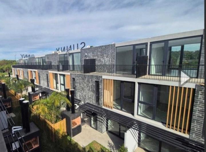 Departamento · 128m² · 4 Ambientes · 1 Cochera