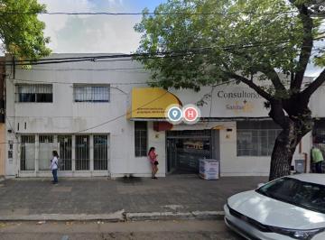 Local comercial · 240m² · Locales a La Calle en Pilar Centro