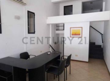 Oficina comercial · 47m² · 56 Entre 8 y 9. Oficina en Alquiler
