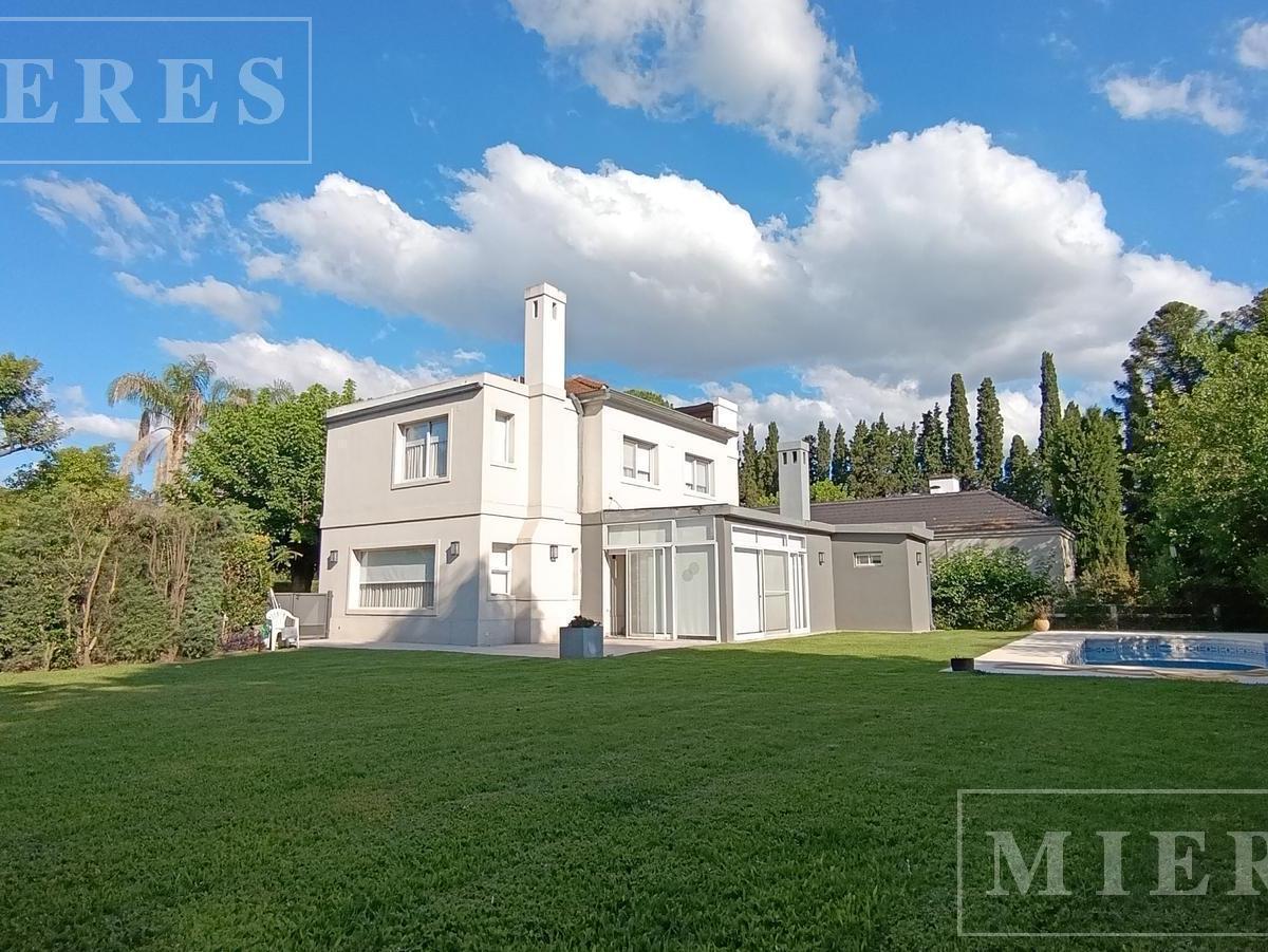 Casa en Venta en Club Privado Loma Verde - Apto Crédito