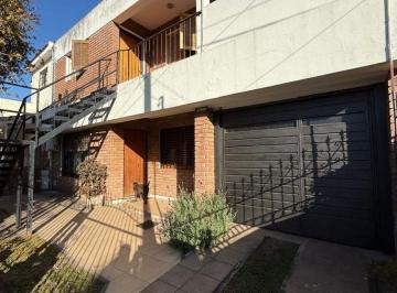 Casa de 4 ambientes, Córdoba · Venta - B° Poeta Lugones - Casa 2 Hab + Dpto 2 Hab