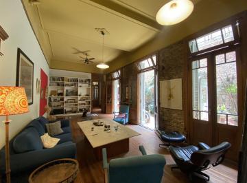 PH · 190m² · 4 Ambientes · Venta PH en Monserrat 4 Ambientes Reciclado con Patio 200 m²