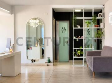 Oficina comercial · 60m² · 3 Ambientes · Excelente 3 Ambientes Apto Profesional Sobre Av Corrientes – Ideal Vivienda o Inversión.