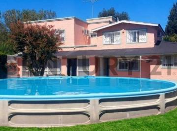 Casa · 191m² · 7 Ambientes · 11 Entre 655 y 656 - Casa en Venta en Villa Parque Sicardi - La Plata