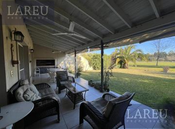 Departamento · 145m² · 4 Ambientes · 2 Cocheras · Departamento en Venta en Farm Club