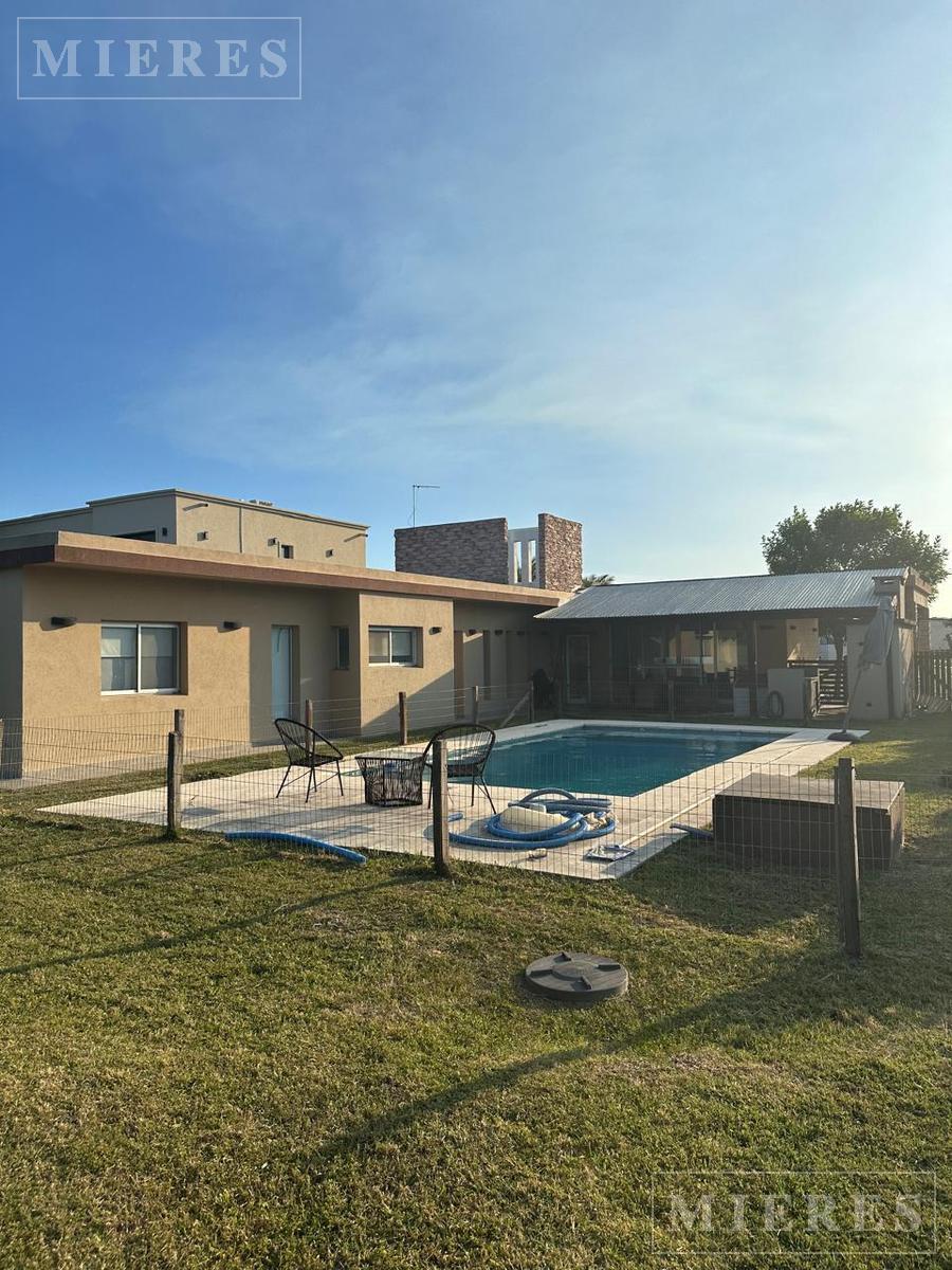 Casa en Alquiler Anual en Area 10 San Sebastian