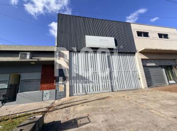 Local comercial · 450m² · Local Galpón en Venta en Bernal Oeste