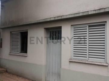Casa · 150m² · 3 Dormitorios · 1 Cochera · Venta de Casa - Calle 47 Entre 135 y 136 Barrio San Carlos