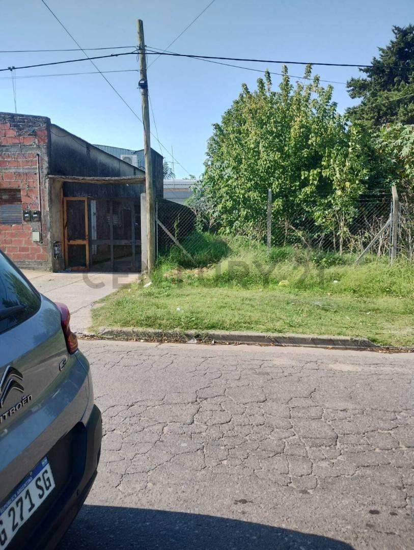 147 entre 57 y 58, Los Hornos, La Plata