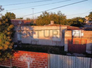 Casa · 150m² · 4 Ambientes · 38 Entre 140 y 141, Lote en Venta, La Plata.