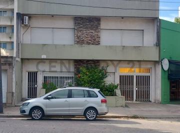 Casa · Plaza España Entre 7 y Diagonal 112. Venta Casa 5 Ambientes.