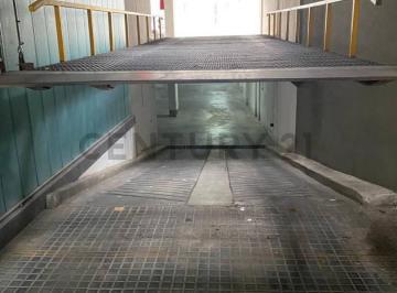 Garage · 12m² · 47 Entre 10 y 11. Cochera Cubierta en Venta, La Plata