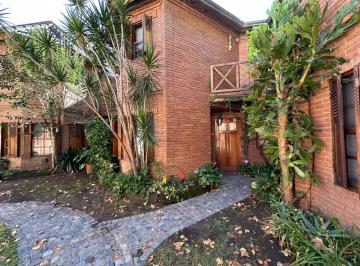 PH · 60m² · 4 Ambientes · PH en Venta en Merlo 4 Ambientes Cerca del Centro