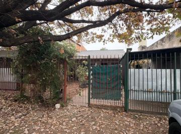 Casa de 3 ambientes Venta USD 60.000 · Casa de 3 Ambientes en Venta con Cochera en Temperley