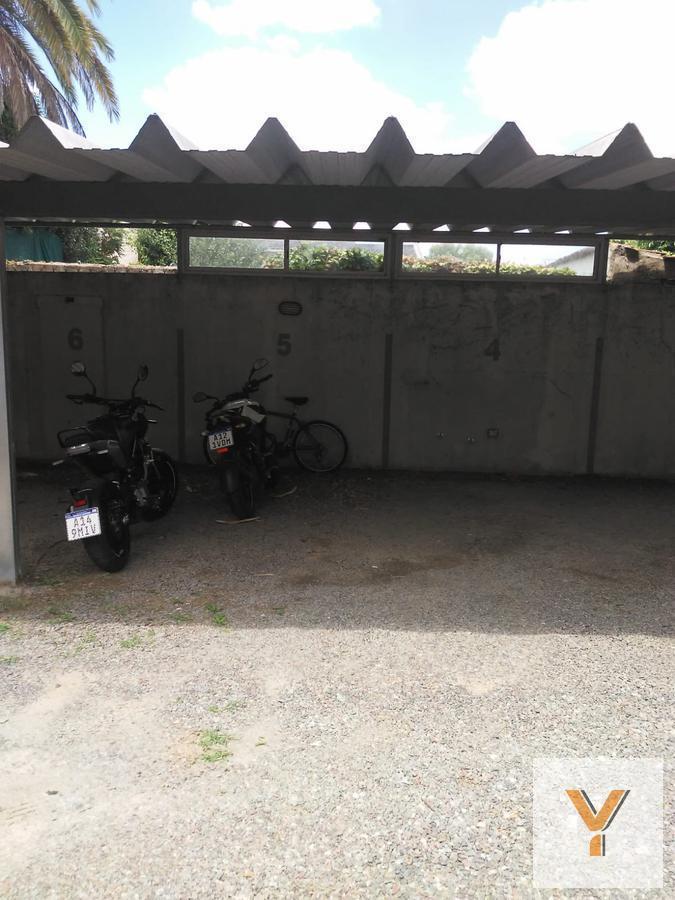 21 e/ 32 y 33, La Plata, La Plata
