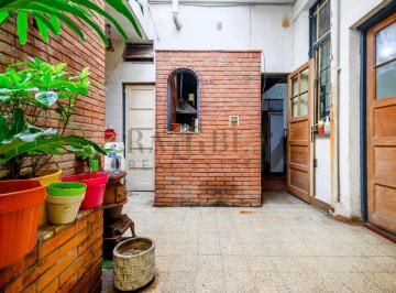PH · 62m² · 4 Ambientes · PH en Venta con Patio Pb Al Frente Almagro
