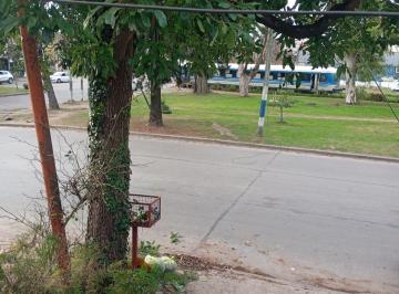 Casa de 3 ambientes, La Plata · Casa en 66 y 120 Frente a Parque