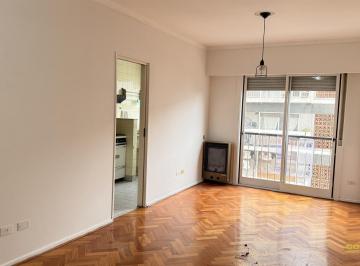 Departamento · 65m² · 4 Ambientes · 1 Cochera · Venta Departamento 4 Ambientes con Cochera - Almagro