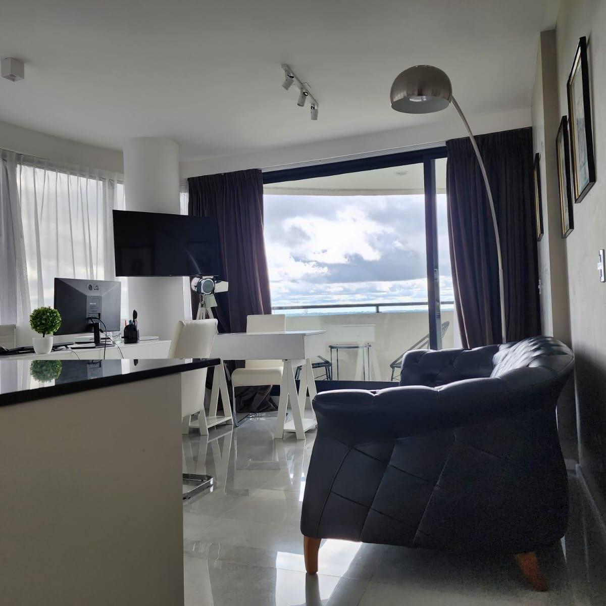 Brickell Plaza  11E