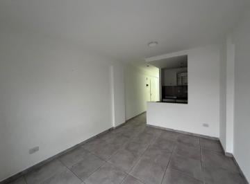 Departamento · 38m² · 2 Ambientes · Alquiler Departamento 2 Ambientes con Balcón en Morón