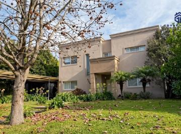 Casa · 175m² · 5 Ambientes · 2 Cocheras · Casa en Haras Santa Maria - Venta
