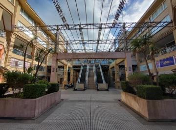 Local comercial · 52m² · 2 Ambientes · Local en Alquiler - Pinamar Centro