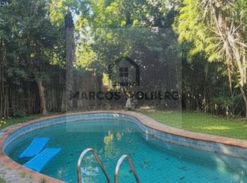 Casa · 80m² · 2 Ambientes · 2 Cocheras · Casa Sobre Gran Lote a La Venta en Longchamps