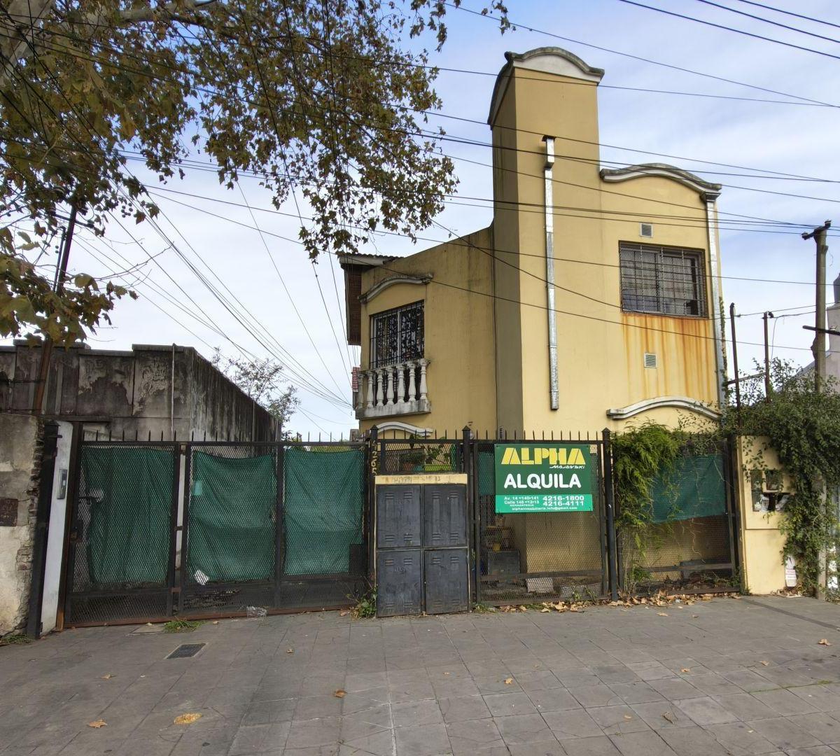 Calle 11 4265. Entre 142 y 143