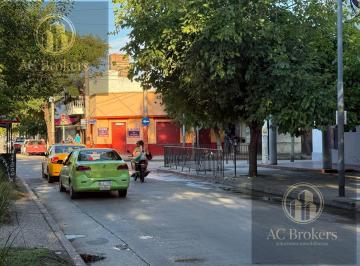 Local comercial · 79m² · 2 Ambientes · Local Esquina 24 de Septiembre Alto Gral Paz