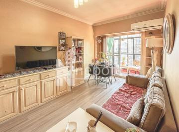 Departamento de 3 ambientes, Villa Urquiza · Departamento 3 Ambientes Piso Alto Vista Plaza Cochera Cubierta Villa Urquiza Oportunidad Apto