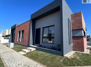 Casa · 85m² · 3 Ambientes · 1 Cochera · Duplex 2 Dorm. - Rincones de Manantiales