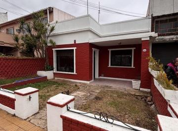 Casa · 70m² · 3 Ambientes · Casa en Alquiler en Villa Bosch, Tres de Febrero, G. B. a. Zona Oeste