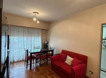 Departamento · 10m² · 3 Ambientes · Excelente Departamento 3 Ambientes Frente C/ Balcon Corrido