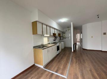 Departamento · 70m² · 3 Ambientes · Departamento Semipiso en Alquiler.