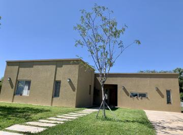 Casa · 150m² · 4 Ambientes · Alquiler Casa Barrio San Matias 4 Ambientes Pileta