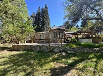 Casa · 120m² · 12 Ambientes · 1 Cochera · Venta Casa Sobre Asfalto 1 Km Plaza Villa Las Rosas