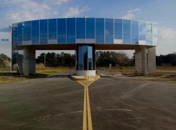 Bodega-Galpón · 730m² · Venta - Galpon - 2432 m - Parque Industrial - Moreno