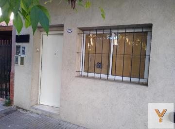 Hotel · 50m² · 2 Ambientes · PH en Alquiler - 1 Dormitorio 1 Baño - 64 m - Vicente López